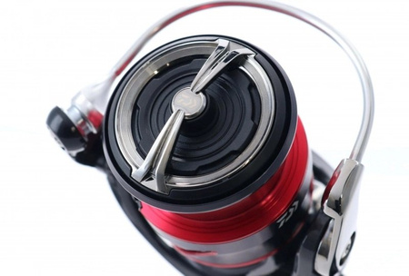 Daiwa Kołowrotek Fuego LT 4000-CP