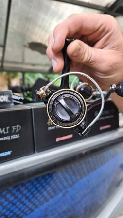 Robinson Kołowrotek Harami FD 1510 + SMAR i OLEJ