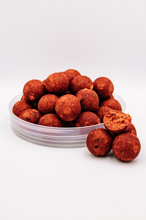 Massive Baits Kulki Haczykowe Hookerz 18mm 300ml Strawberry Bergamotta