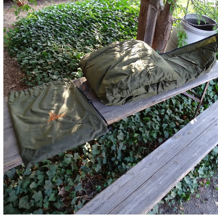 Radical Narzuta Warchild Bed Chair Cover