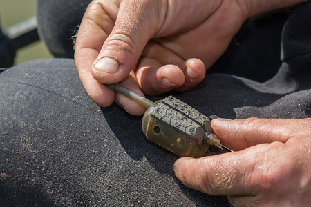 Matrix Koszyk Maggot Feeder Medium 20g